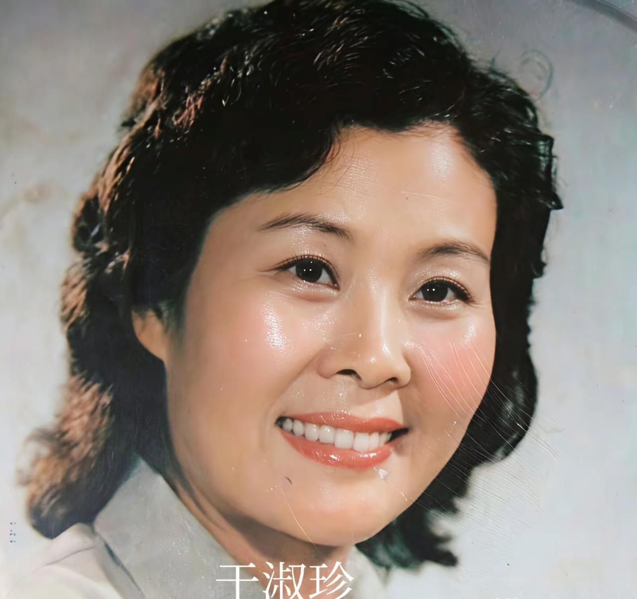 三位老一辈女高音歌唱家的作品，真的是刻进几代人记忆里的旋律。
于淑珍的《我们的生
