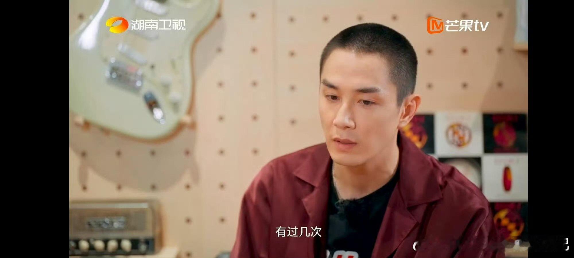 李承铉也害怕开家长会湖南卫视背后 看李承铉说第一次去lucky班上聚会，一屋子宝