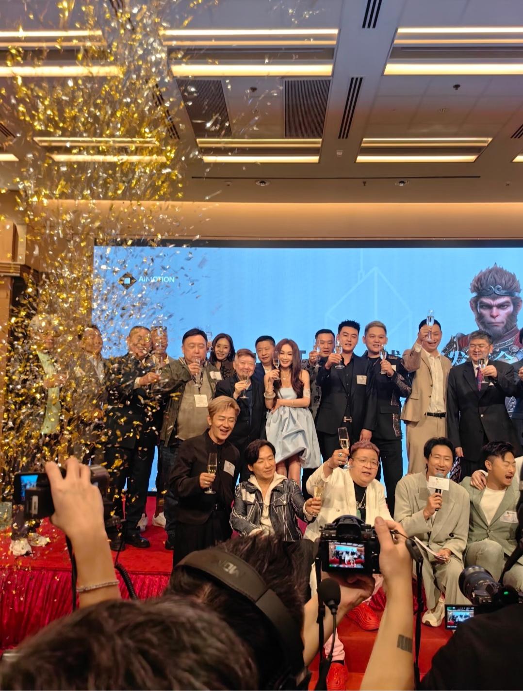 温碧霞，人群中最闪亮的星。