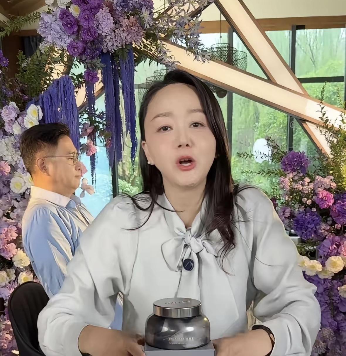 王一楠有点被小秦氏这个角色影响了，小秦氏精明，骨子坏，以至于如今看王一楠直播，不