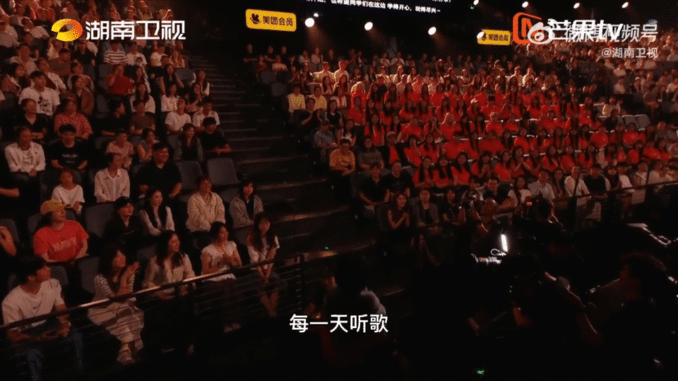 齐豫向港台学生介绍歌手歌手2026 天籁歌者齐豫温柔寄语港台新闻传播学子，多学习