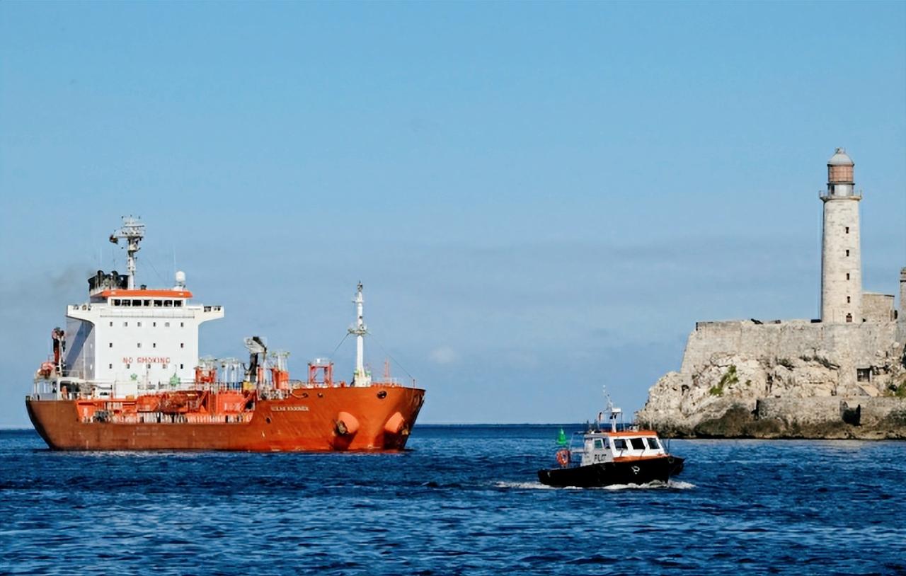 美古双方在古巴领海直接交火，4死6伤的冲突刚过，谁料特朗普立刻放出狂言，美国要接