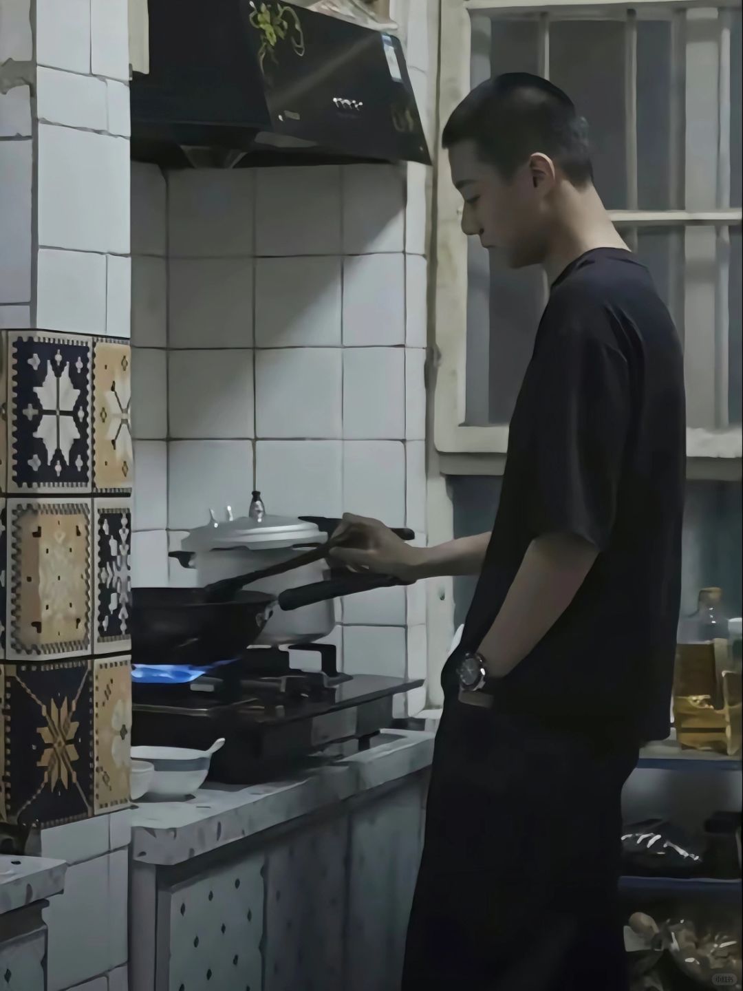 爱赌的爸生病的妈上学的妹和破碎的他