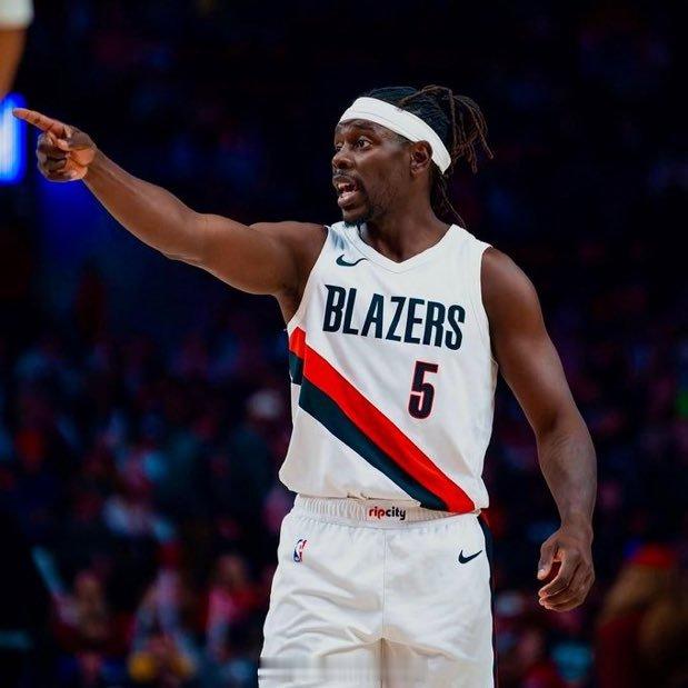 据Marc Stein报道，尼克斯已经探索了多种途径来尝试引进朱·霍勒迪。 