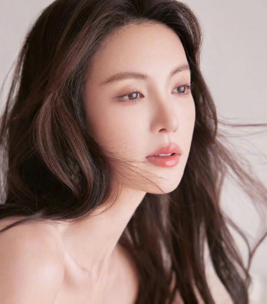 金晨身材感人 ​​​