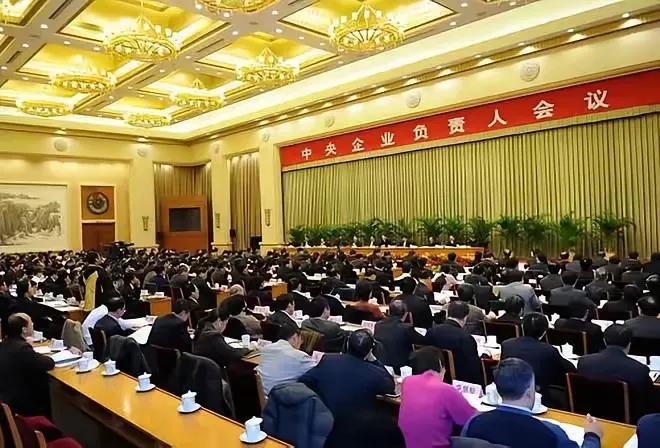 会议又有大动作
1  给社会低收入家庭分红利，
2  国民医疗要降低，
3  教