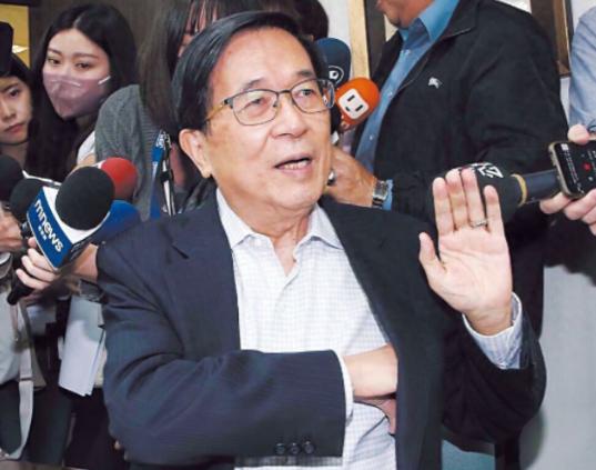 台湾青年联合会理事长何溢诚发文写道：“如果大陆想要武统台湾，那么台湾可能见不到解