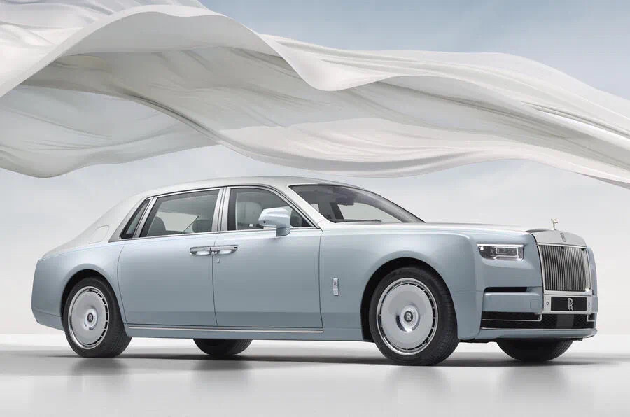 #豪车超跑[超话]# Rolls-Royce 圆石滩车展展示其 Bespoke 