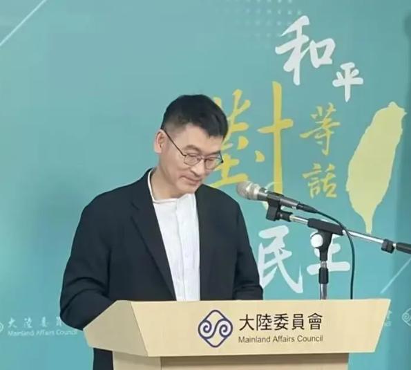 台 “陆委会副主委” 梁文杰发表声明。

9 月 10 日，针对岛内李其泽教授接