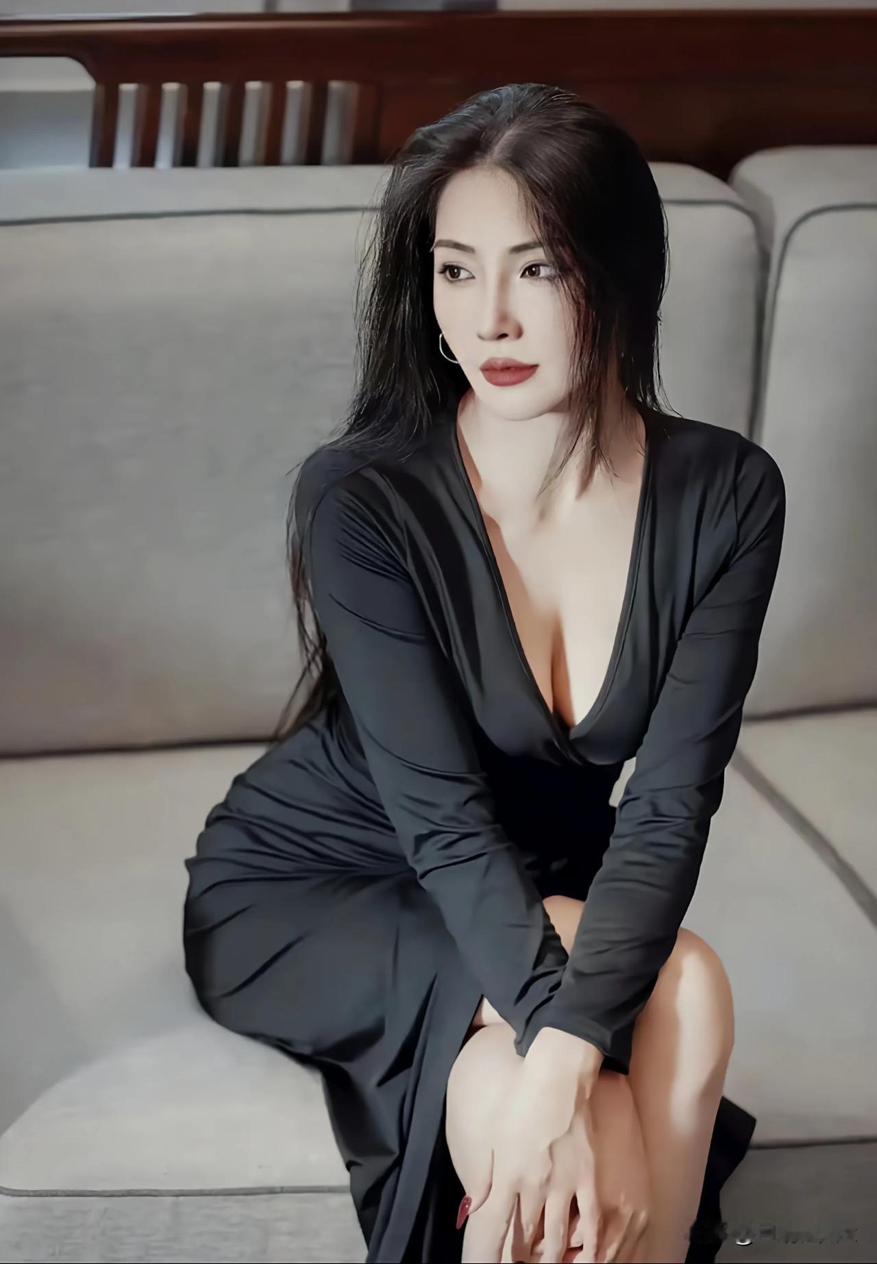 沉默是抵御嫉妒和消极的手段。
在沉默中取胜，在沉默中庆祝，让成功为你发声。沉默也