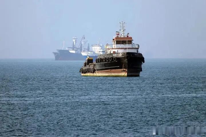 国际国内时事新闻 美军突然宣布：在伊朗南部实施自卫打击！伊朗位于霍尔木兹海峡附近