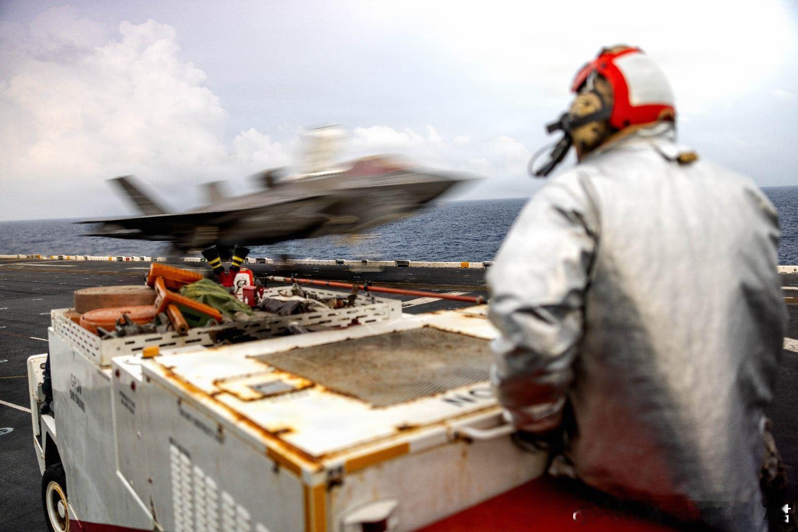 2026年5月15日，印度洋， 11th Marine Expeditionar