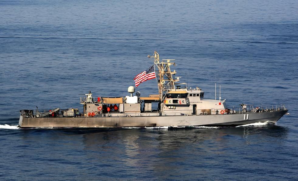 美国“飓风”级巡逻艇“飓风”级巡逻艇是美国海军所使用的近岸巡逻艇，一共建造了14