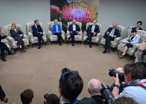 11月22日，20国集团峰会第一阶段的会议正在南非举行。一个很有趣的动向是，成员