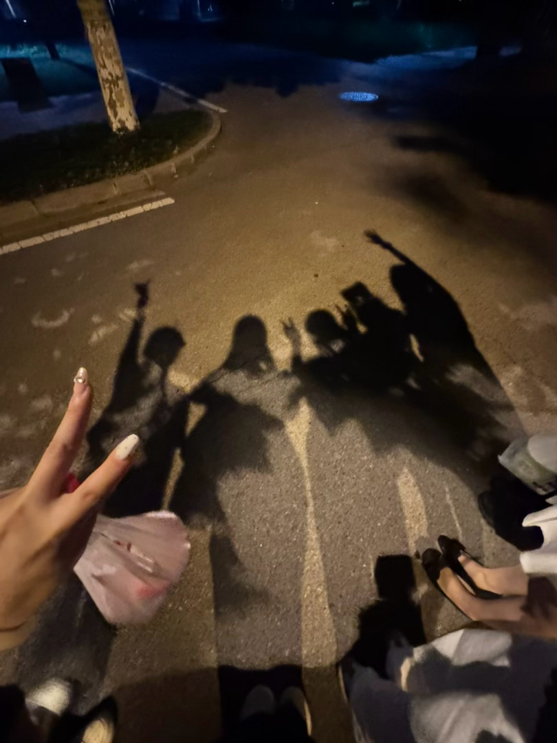 最近在南开学习每天都是晚上11.30睡早上8.00起来 一日三餐都正常时间吃 这