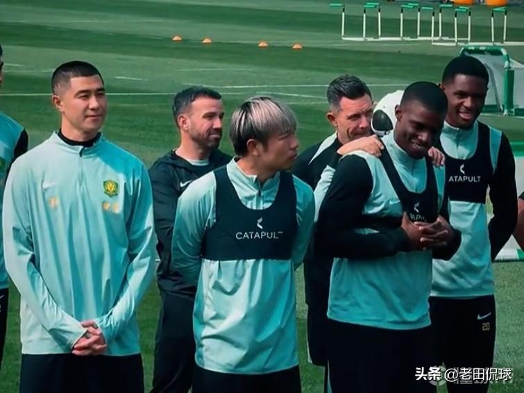 国安伤员恢复还需要时间…国安今日举行了公开训练，但几名伤员的恢复情况还不是很好，