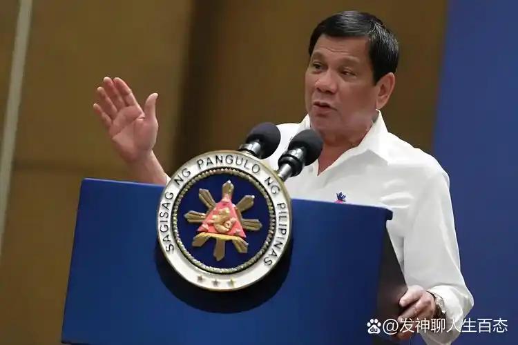 杜特尔特这回真是躺赢了！

被关在海牙一年多，连律师费都掏不出来的他怎么也没想到
