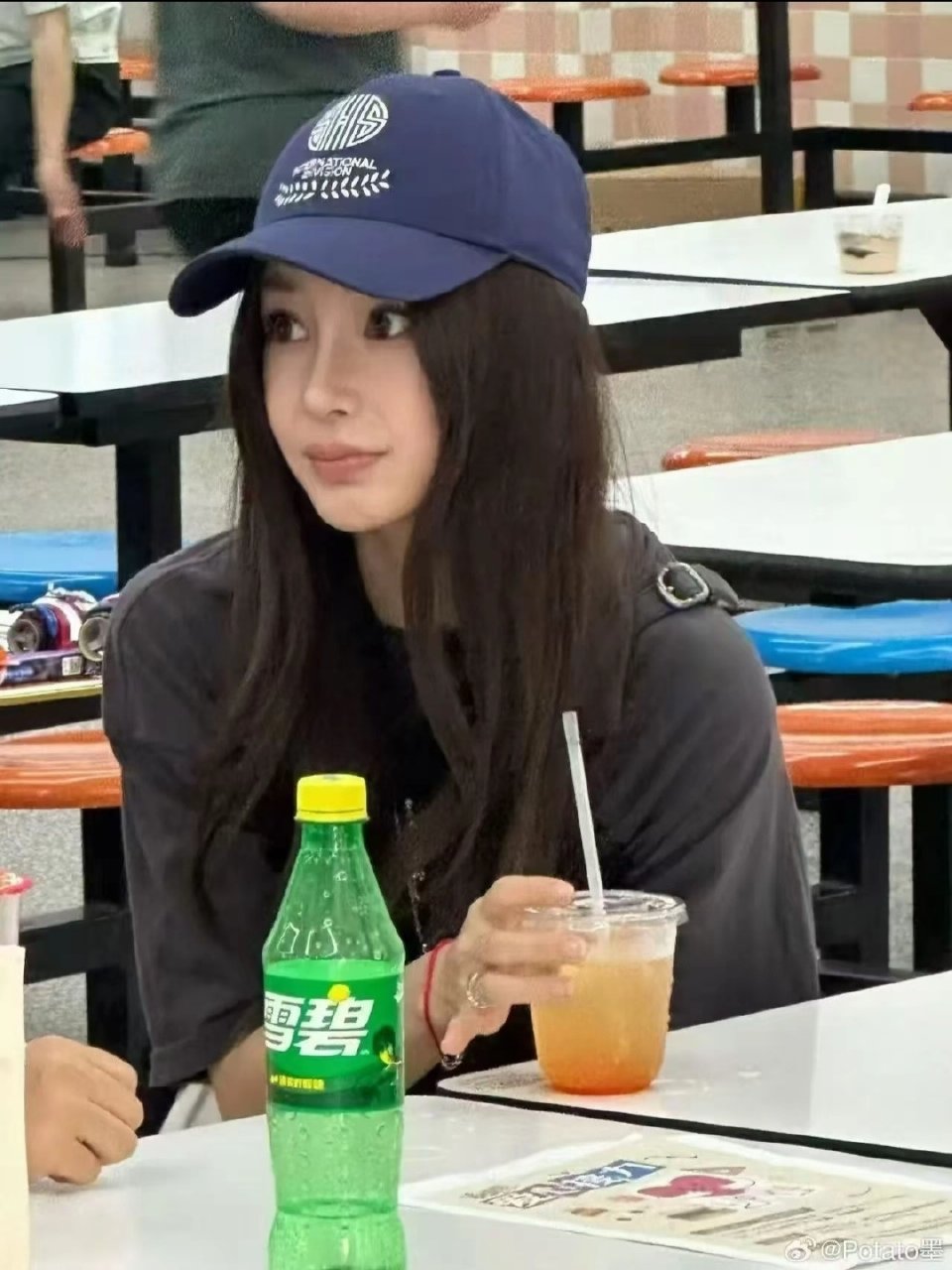 angelababy angelababy君绮罗 “优秀的人超级多，但我以你为榜