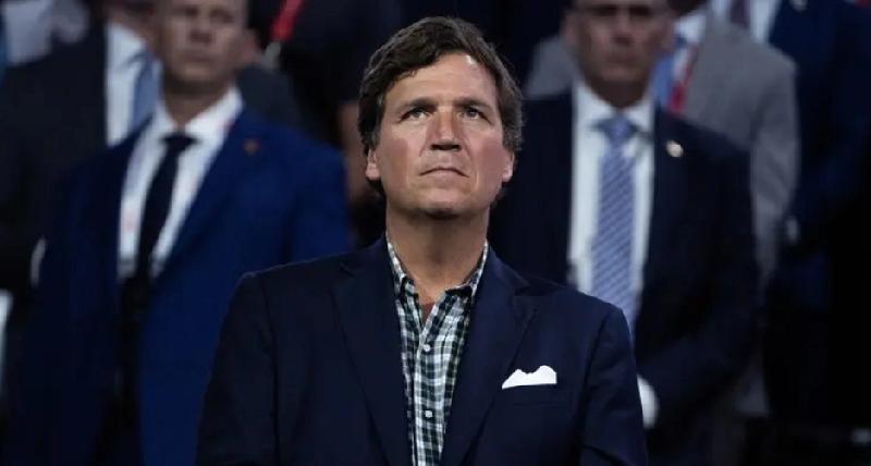 美国评论员塔克•卡尔森在接受采访时表示，欧洲领导人“愚蠢”且“鲁莽”，继续支持基