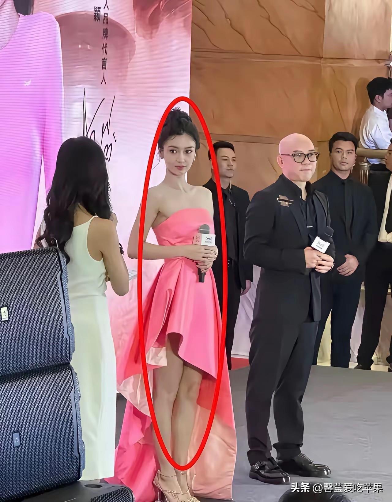 不得不承认，她的少女感真强，我一个女生都喜欢她？