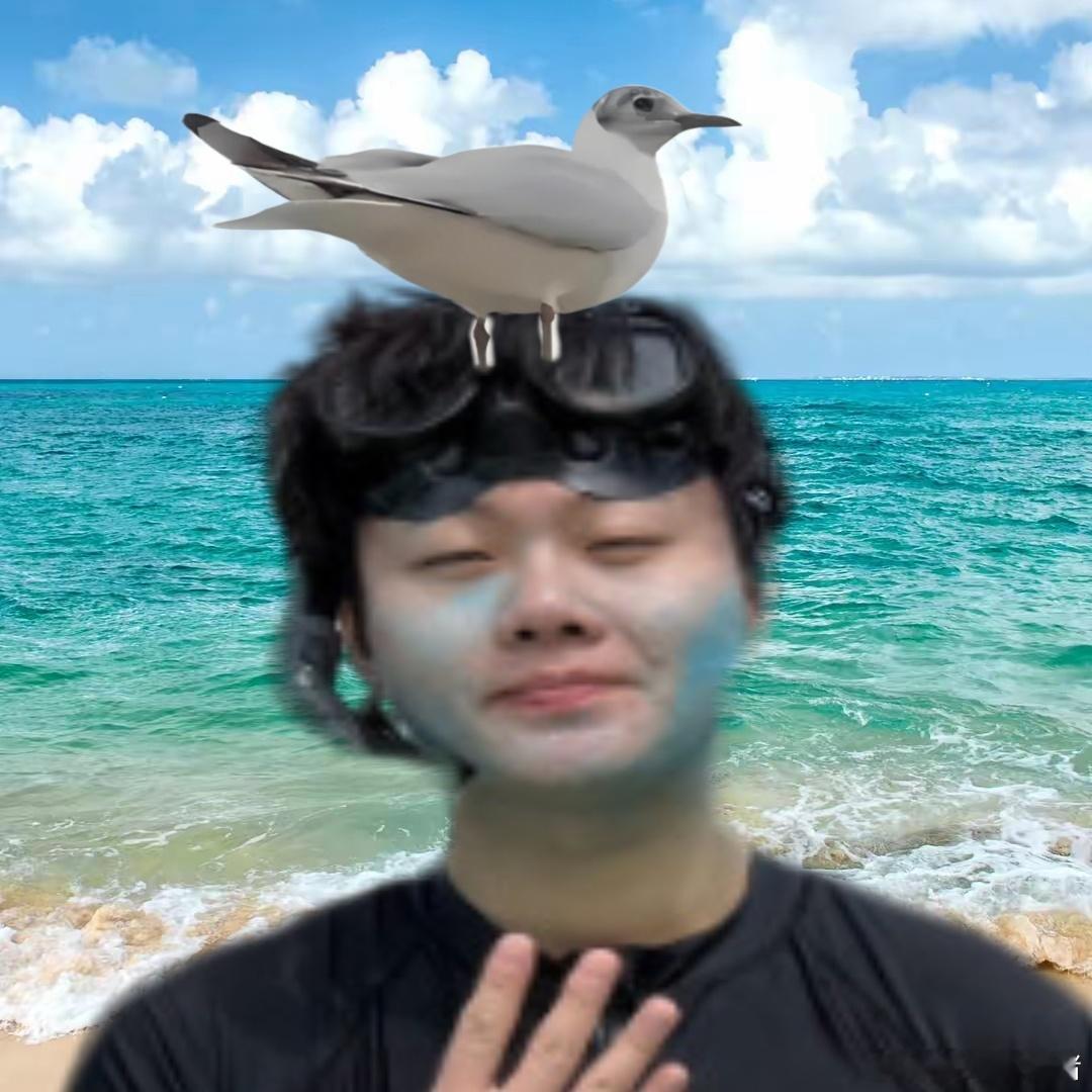 双高胎嗨皮高高day 给你们带的泰国特产拿着吧。 