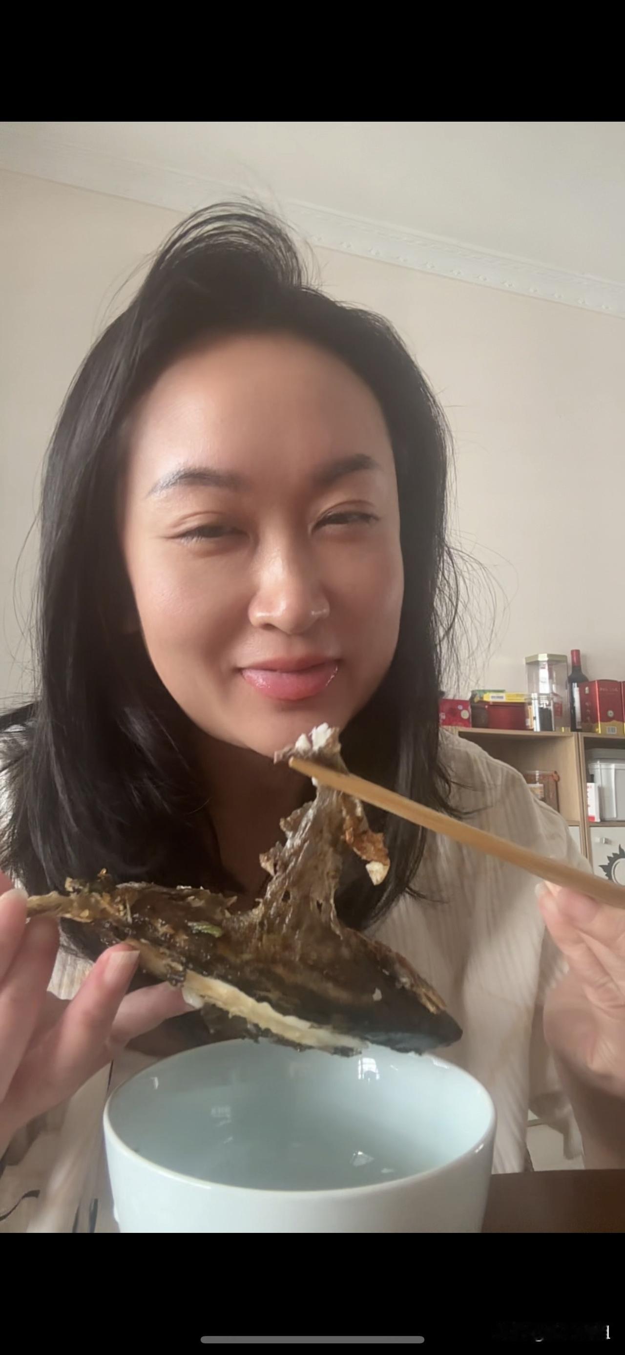 你看这是不是幸福的表情？都是自然的真情流露的样子。

我觉得自己现在挺幸福的，我