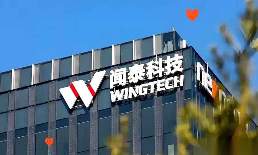荷兰人估计做梦都没想到，自己手里攥着人家公司的股权，发着狠，断着粮，结果扭头一看
