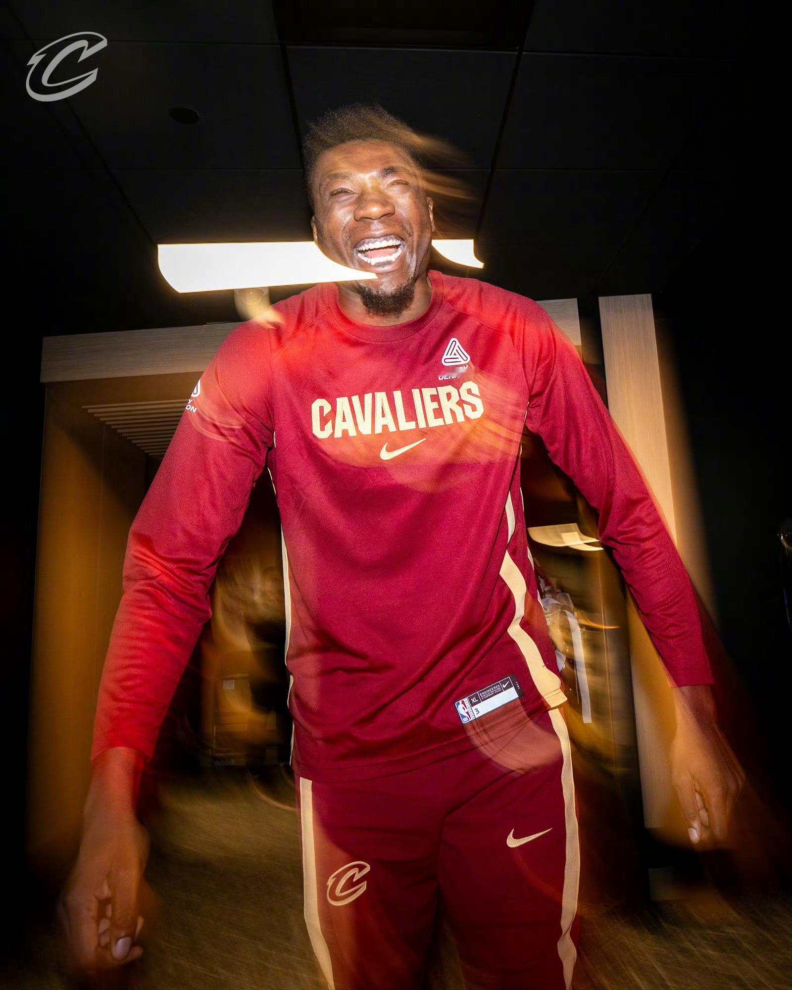 今天主打一个恐怖迷离