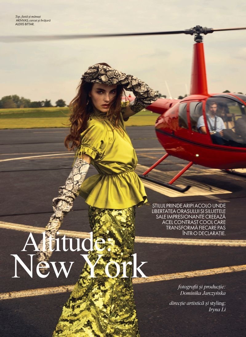 模特Celine Bethmann出镜罗马尼亚版《ELLE》2026年1月刊，演