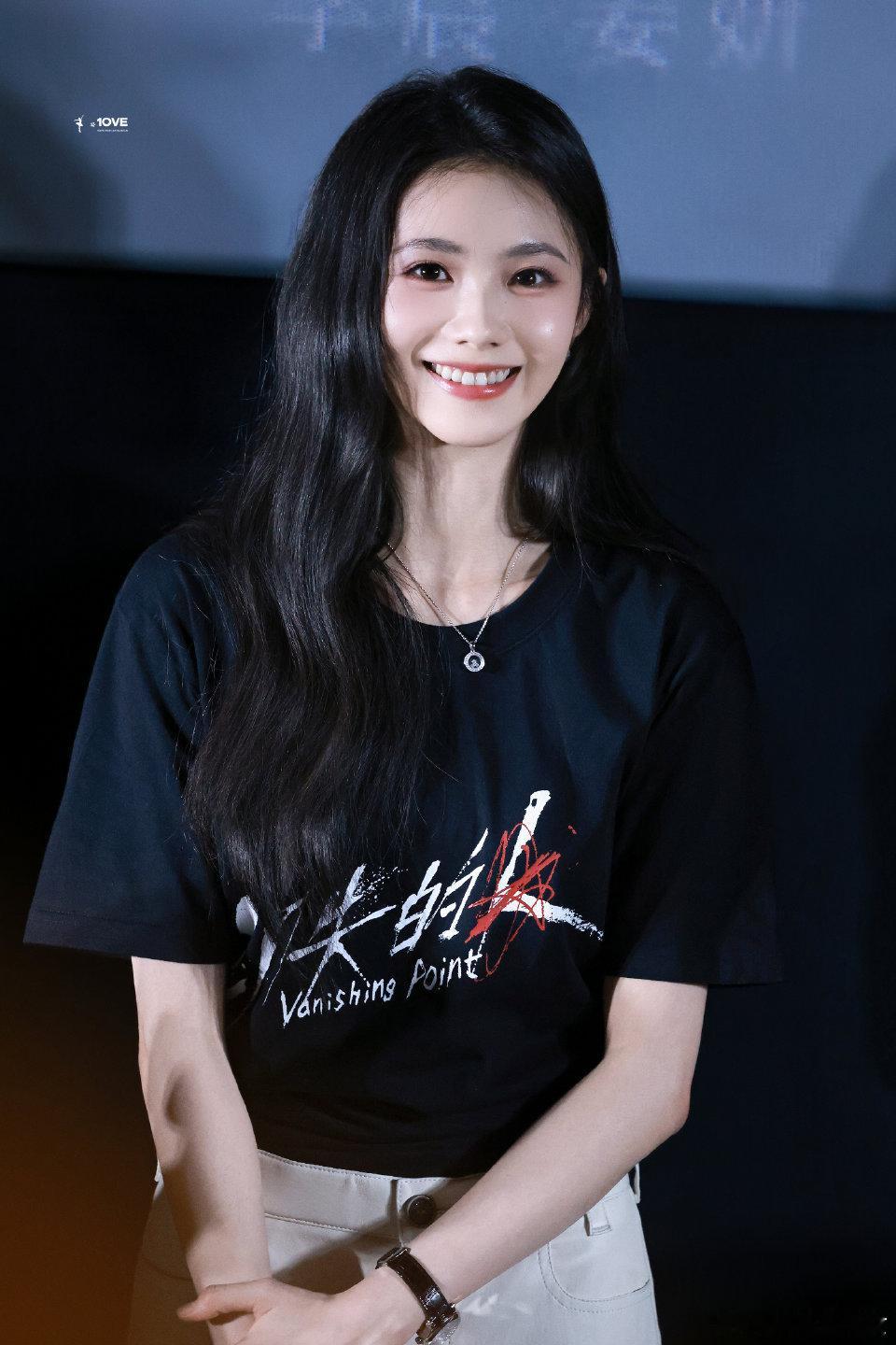 刘浩存刘浩存即兴回答三种让人心动的女孩这个谁看了不说一声好可爱😻！！！！存子隔