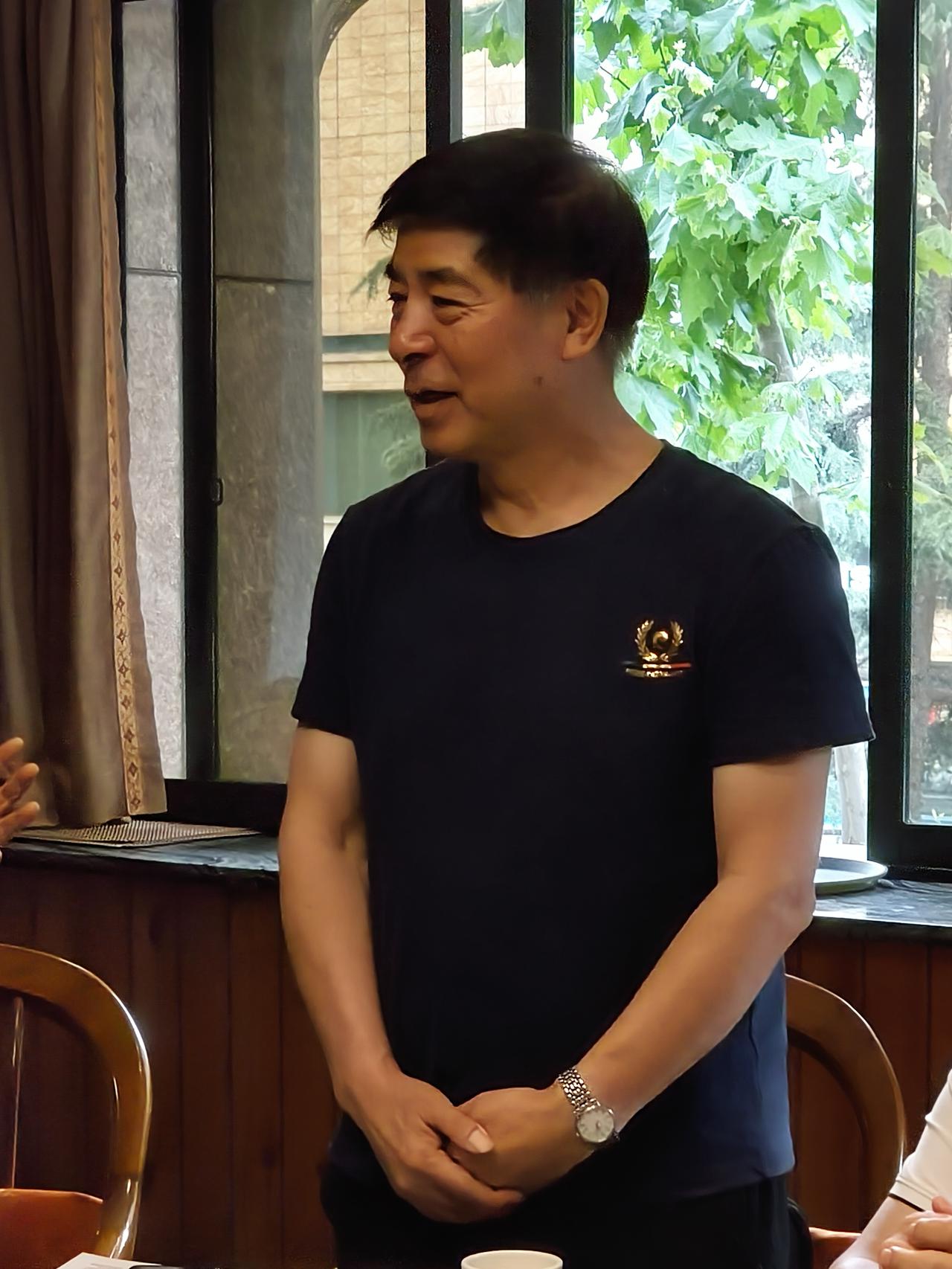 参加公众号《西部故人来》组织的文友座谈会。