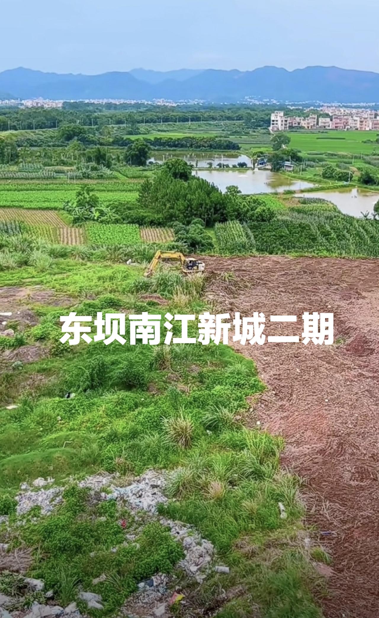 郁南县最多楼盘的乡镇就是连滩，还有隔壁东坝，楼盘挺好卖的，价格跟县城差不多。现在