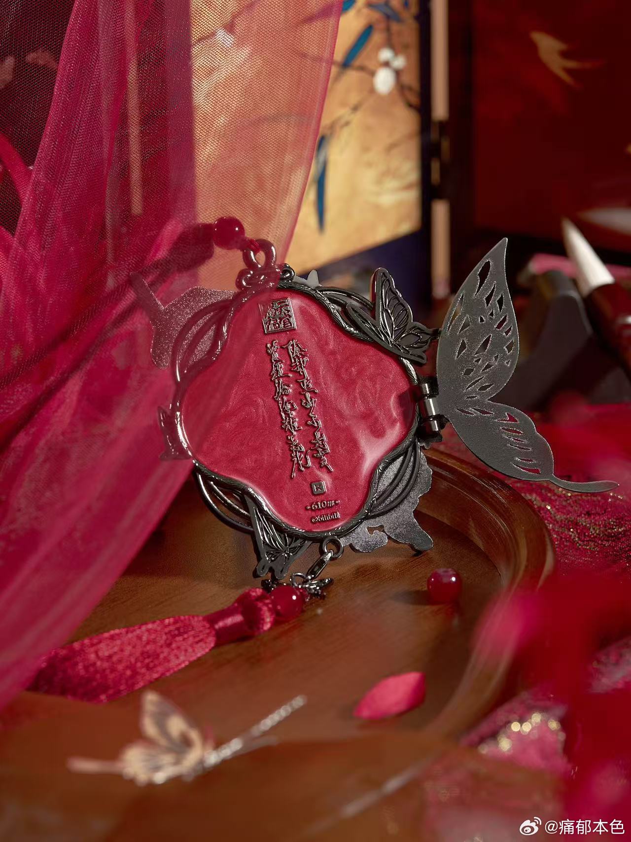 花城好绝美的谷子挖到超多花城绝美谷子，造型还原原著神韵，色彩柔和质感在线，不管日