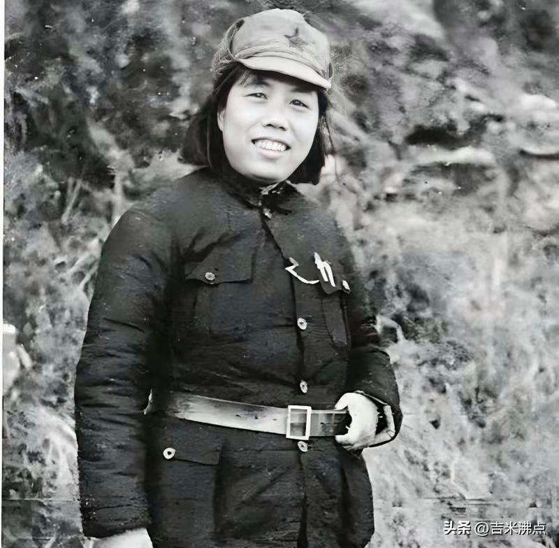 4.5公斤的婴儿，三天三夜没生下来，医院里连麻药都没有。
那年是1927年4月，