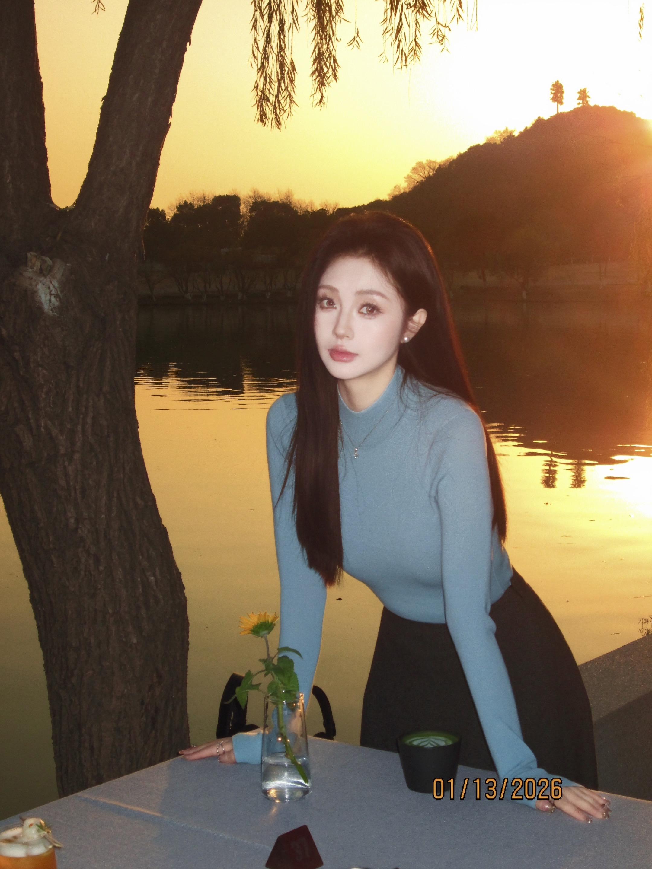 日落是一天中的暧昧时刻。