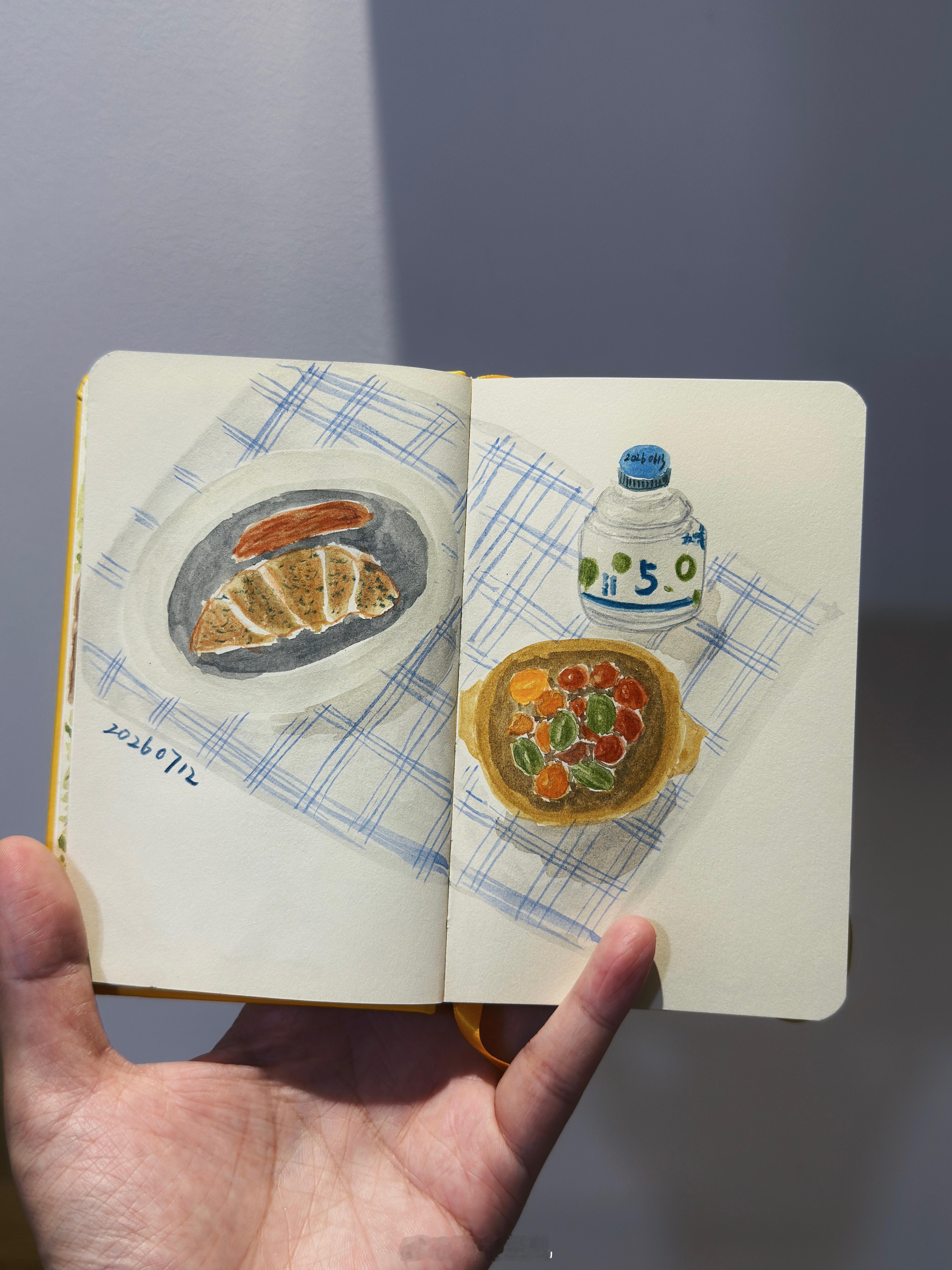 最近的生活，我用画笔写日记🎨记忆里小时候的夏天都是在外婆家度过，时间仿佛被拉得