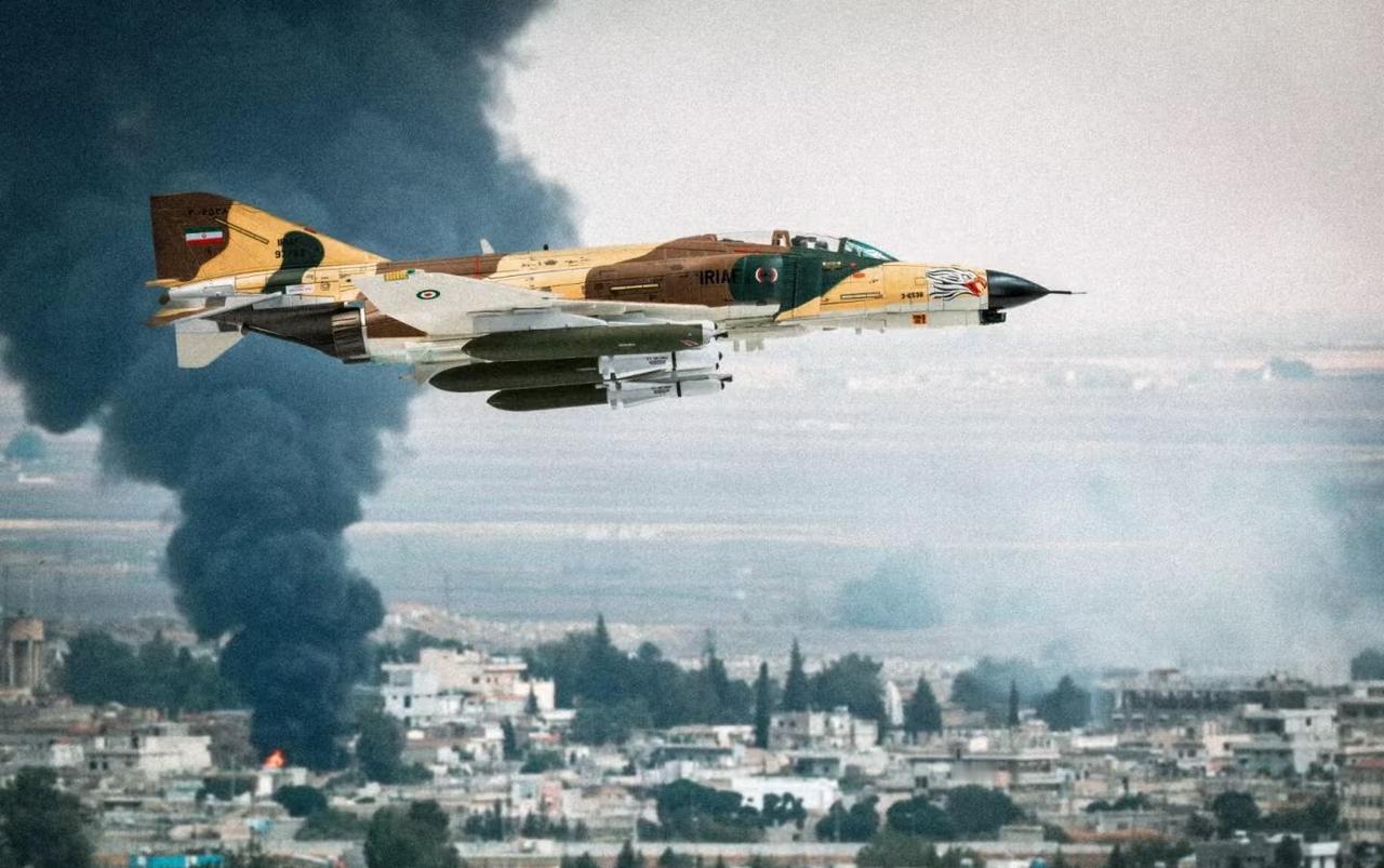 F-4E 鬼怪迟暮
2024伊朗基什岛航展上，这架表演机副油箱燃油泄漏的一幕被观