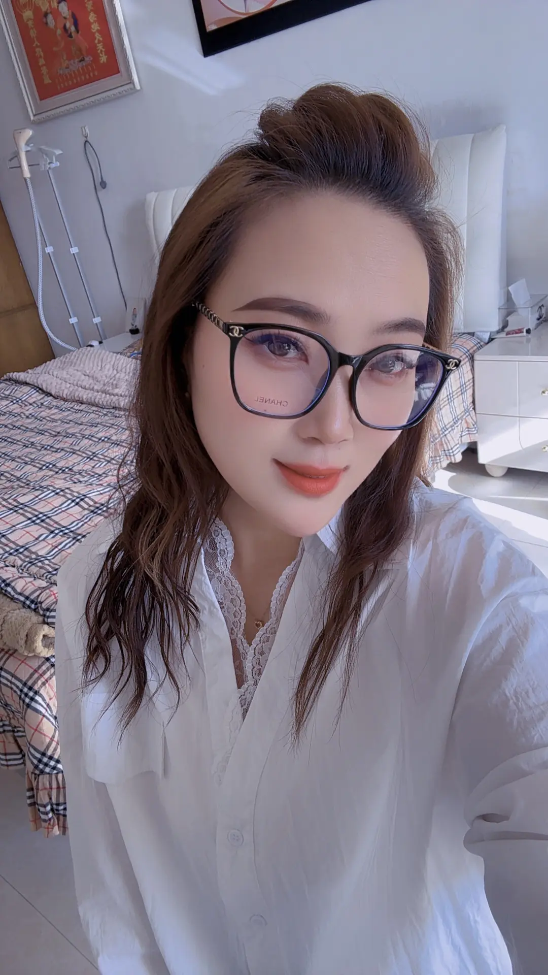 你有多自律就有多美 但愿你的眼睛只看得到笑容 随性洒脱