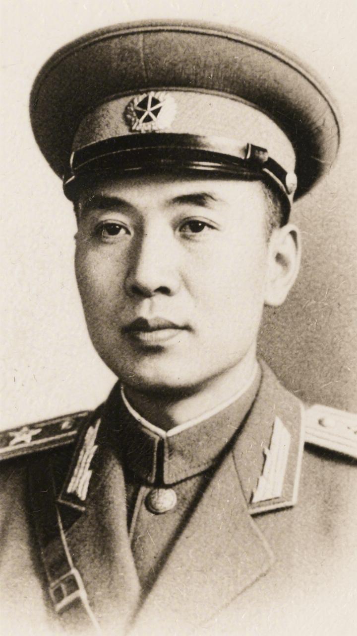 马仁兴（1904—1947），号兴斋，河北平乡人，东北解放战争时期著名将领，是四