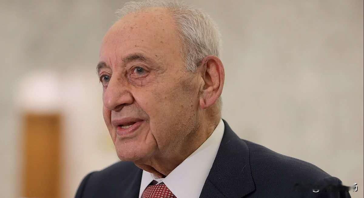 沙特特使亚法尔汉亲王与黎巴嫩总统奥恩，议长贝里和总理萨拉姆举行了密集会谈，敦促实