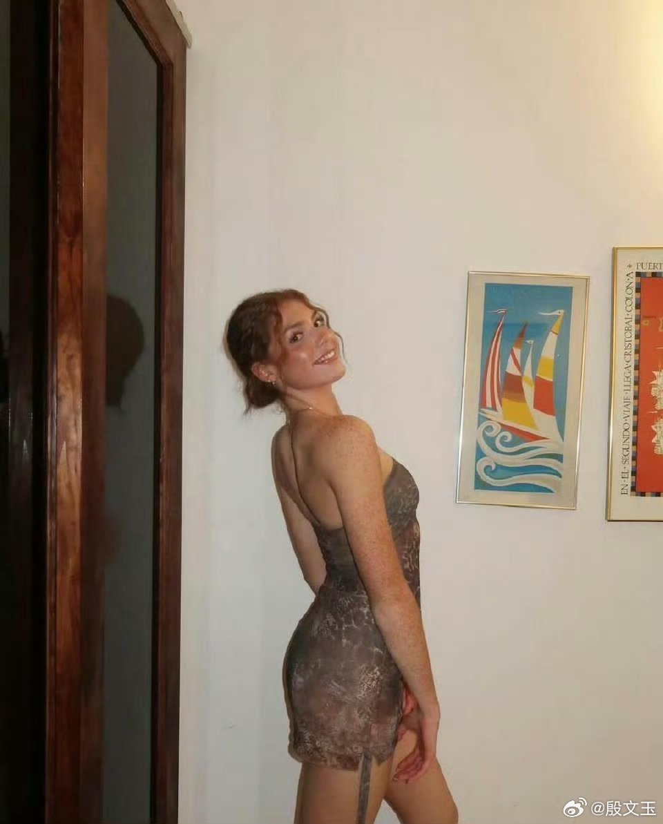 前掘金教练马龙最终选择执教北卡，据说因为他的女儿在北卡念书。 