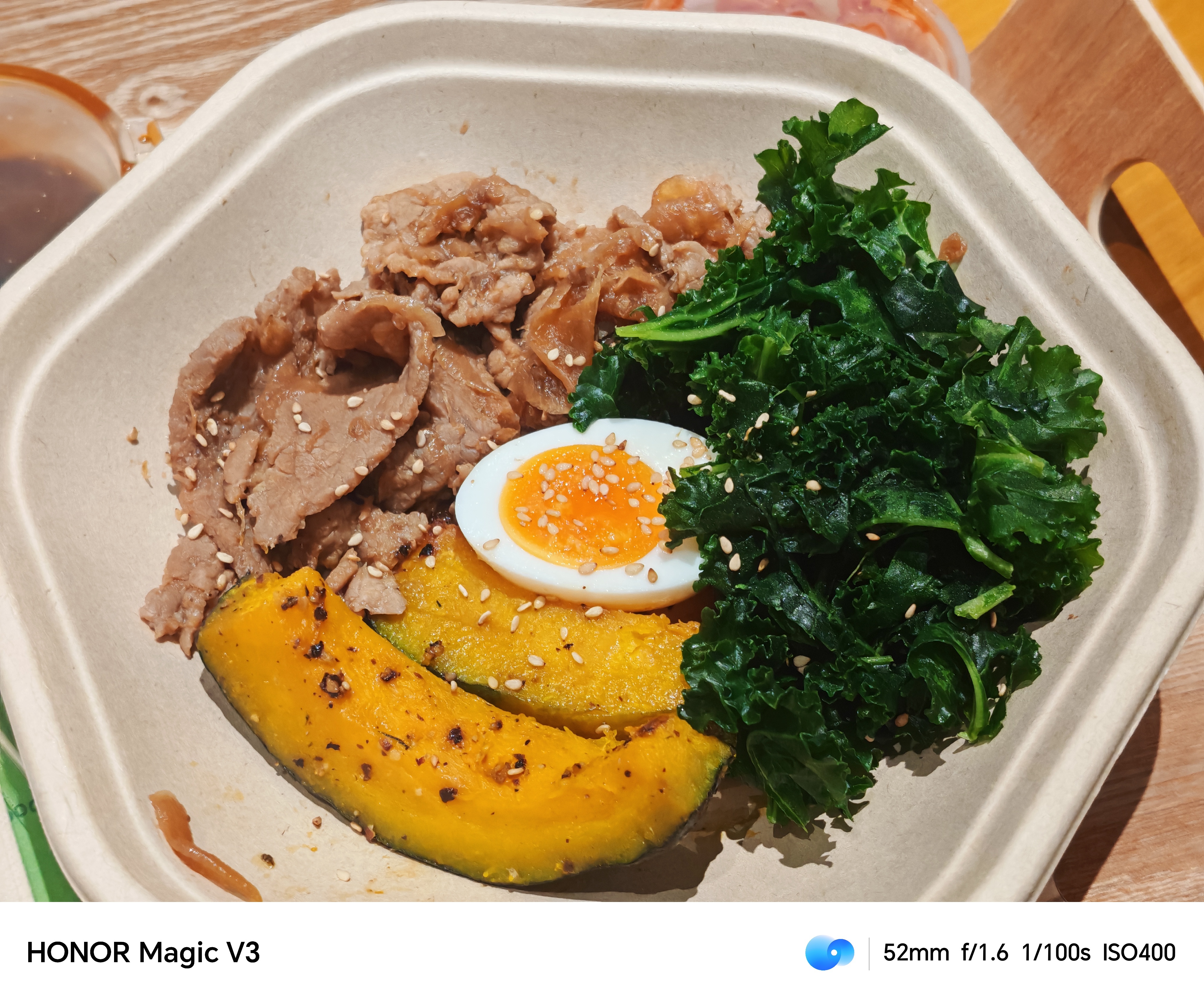 哥的健康午餐，营养丰富，四十多块钱，你们感觉咋样？  ​​​