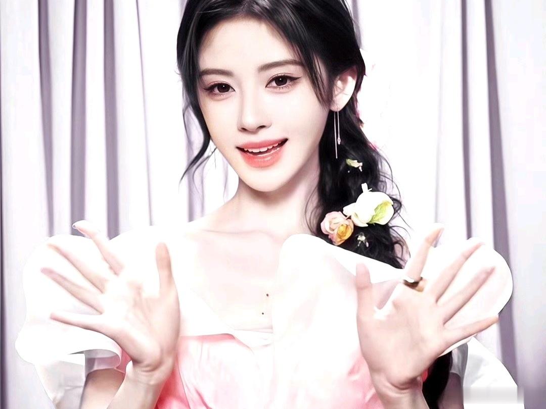 鞠婧祎  jjy鞠婧祎花间令 jjy鞠婧祎杨采薇  -"玫瑰向阳生长，而我向你生