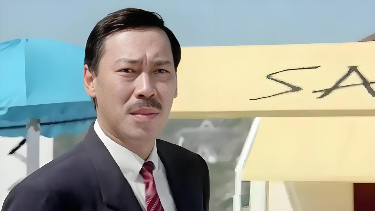 笑影留痕，风骨长存——悼冯淬帆先生
 
当2025年的秋意浸染台岛，一则噩耗让无