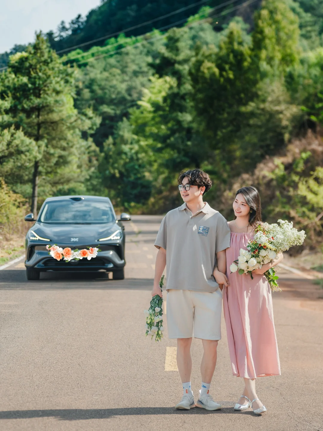 做博主喜提新车，做自媒体也是有捷径的