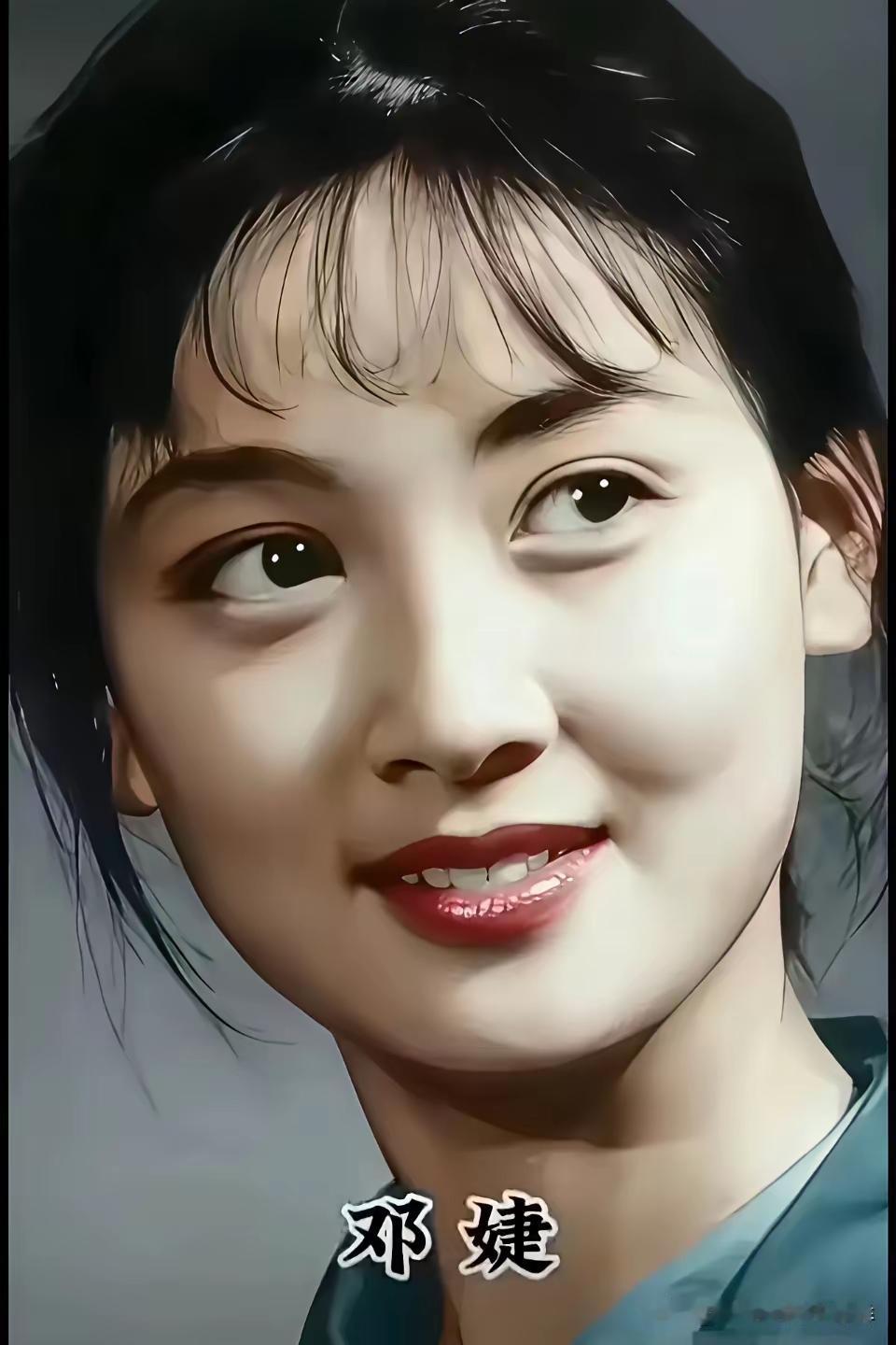 老式美人真好看！以前的美人也不是尖下巴，也不是各个五官都精致到无可挑剔，也不是那