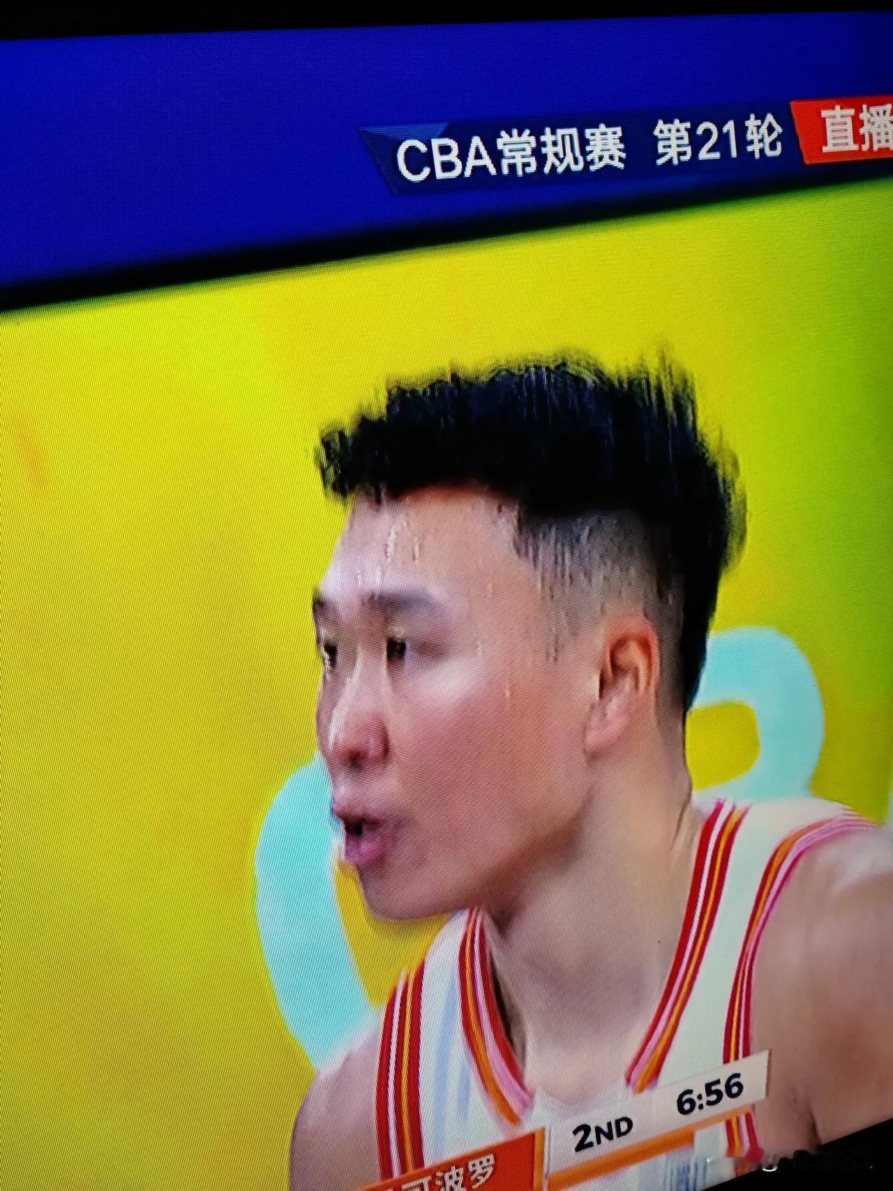 上海男篮101比92击败深圳，深圳虽败犹荣，贺希宁砍下43分，创下本场比赛得分记