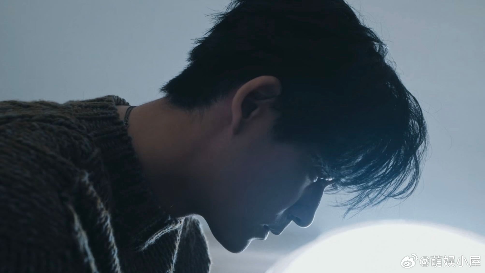 周渝民出MV了 谁的童年男神又杀回来了✨周渝民新 MV 上线即惊艳，颜值依旧能打