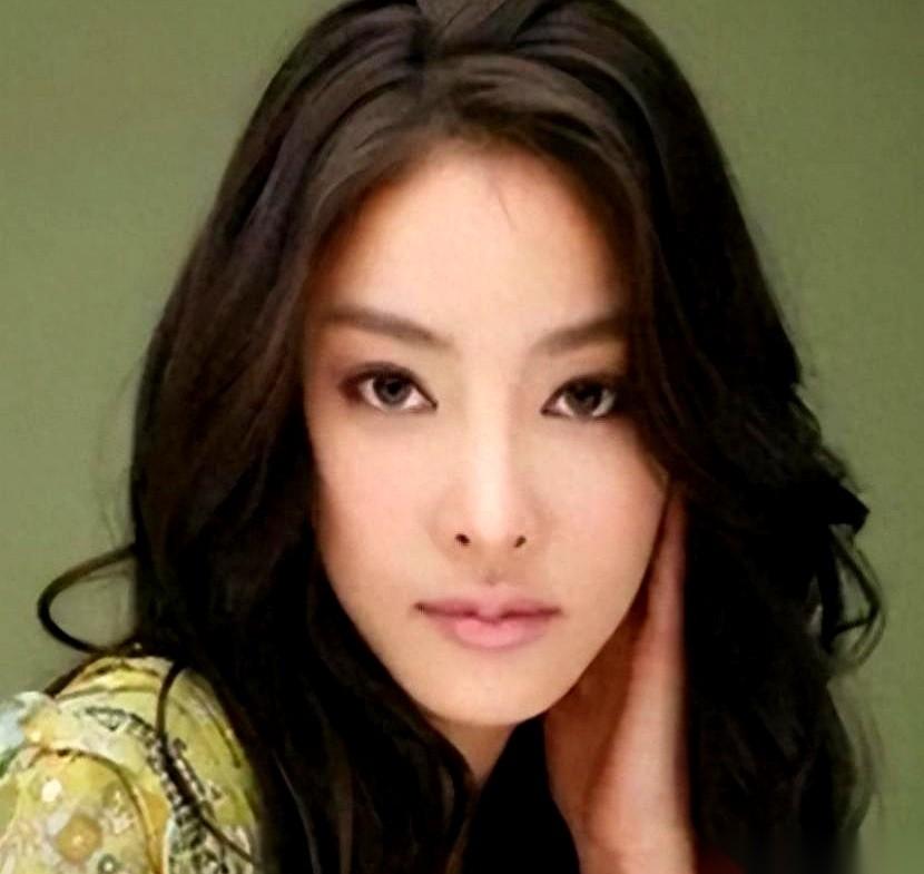 出演过《花样男子》的韩国女演员张紫妍，留下230页遗书后，在自己公寓里结束了生命