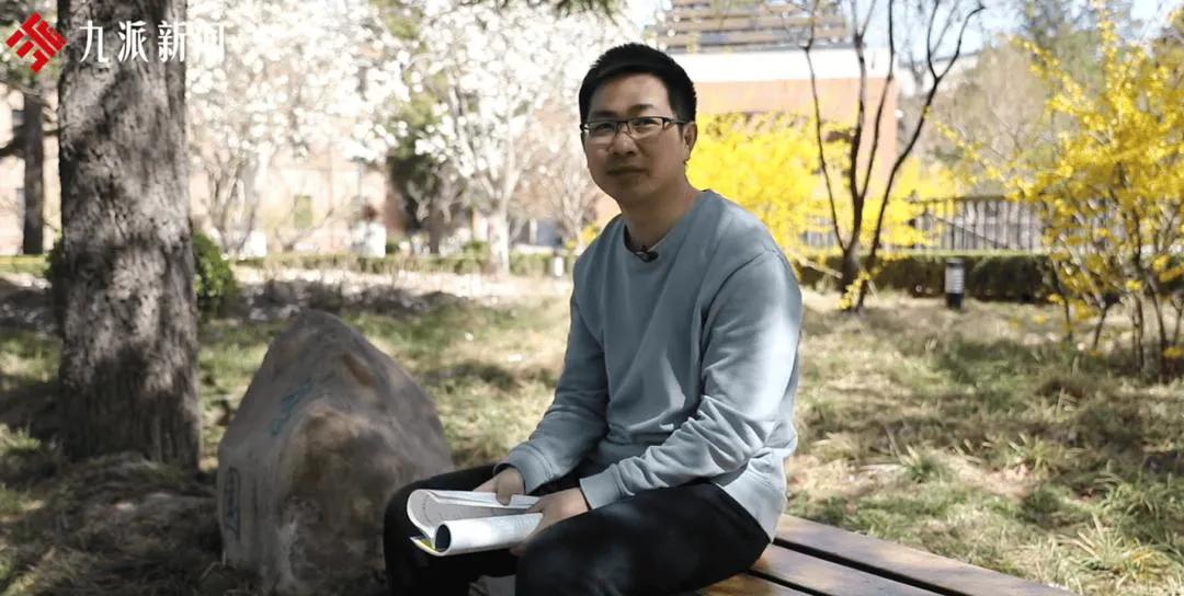 38岁清华生四战高考上岸北医八年制，网友调侃坐诊得被叫老先生
 38岁清华学霸四